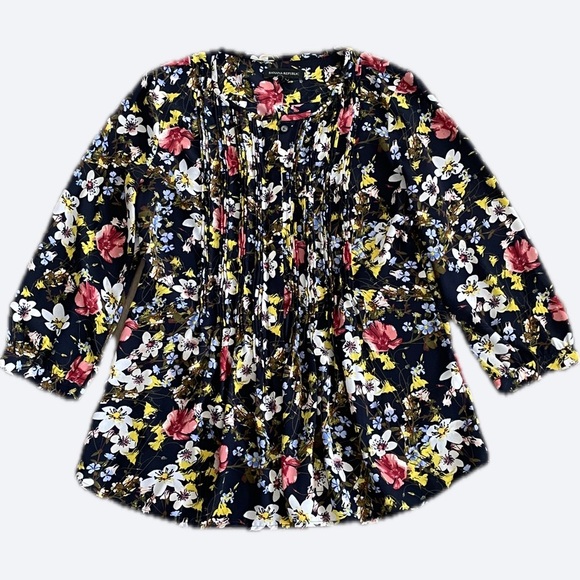Banana Republic Tops - Banana Republic Blouse - XS, Navy Blue Floral Sheer, Like New!